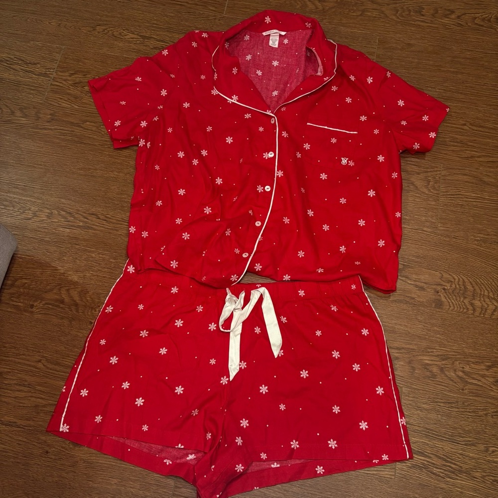 Victoria's Secret Red Star Pajama Set